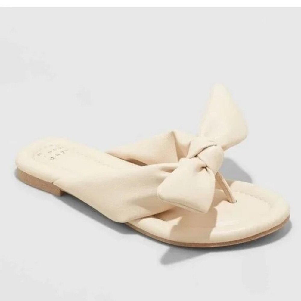 NIB Women's Adley Bow Flip Flop Sandals - A New Day™ Cream SIze: 7